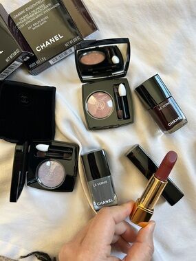 Rouge noir) Chanel limited edition 5 pc set